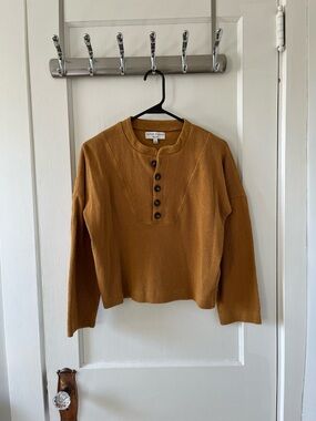 Women’s Madewell Texture & Thread Mustard Seamed Henley Longsleeve Shirt (XS)